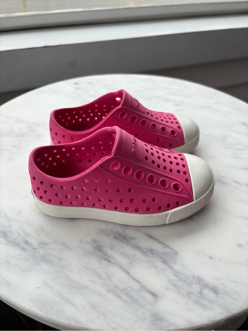 Native Jefferson Kids' Slip-On Shoes Size 5 C5 Hollywood Pink